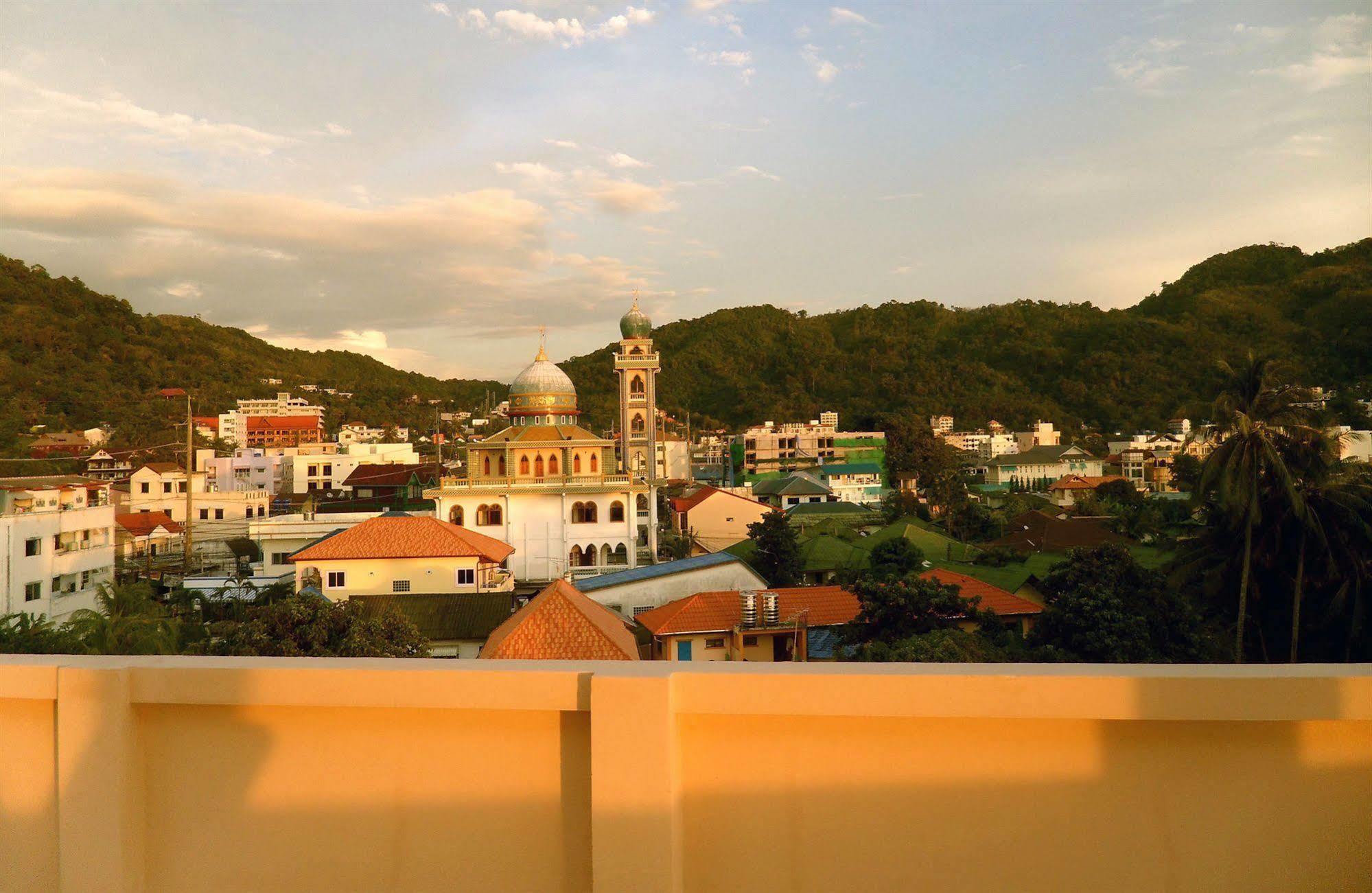 G&B Guesthouse Patong Eksteriør billede